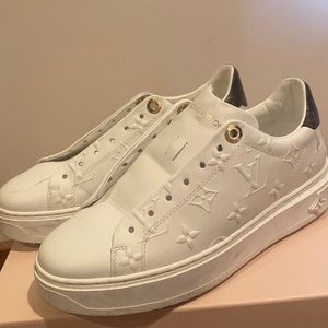 Louis Vuitton Sneakers
